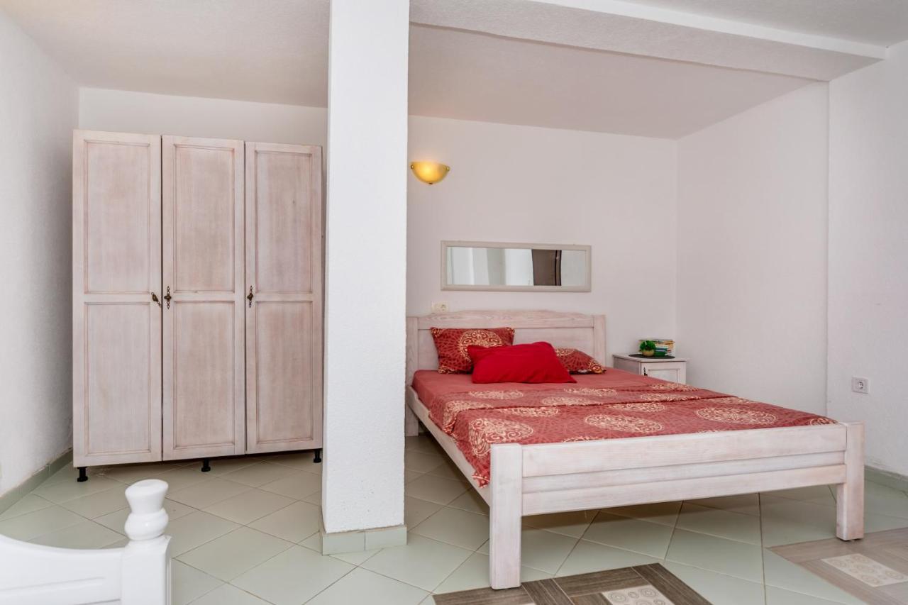 Apartmani Lira Sutomore Extérieur photo