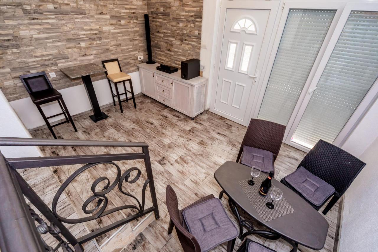 Apartmani Lira Sutomore Extérieur photo