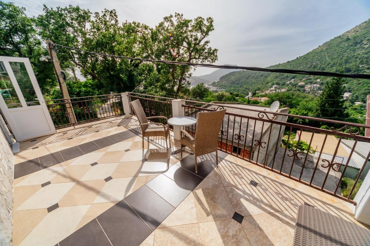 Apartmani Lira Sutomore Extérieur photo